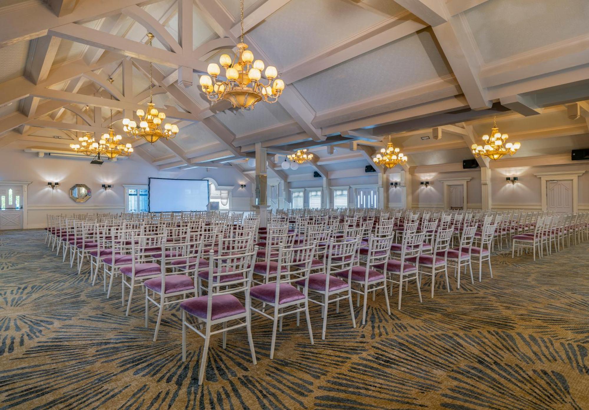 Treacys Oakwood Hotel, Шеннон Екстер'єр фото
