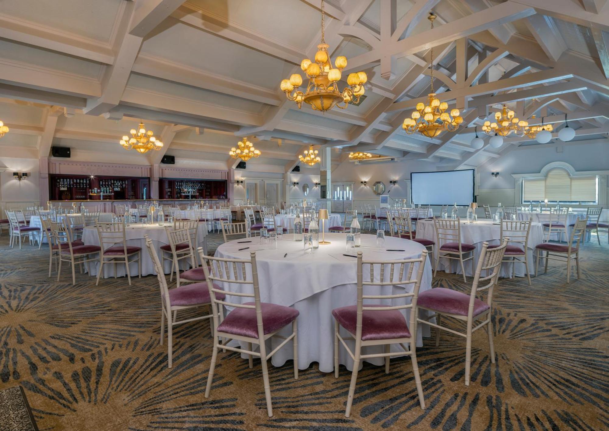 Treacys Oakwood Hotel, Шеннон Екстер'єр фото
