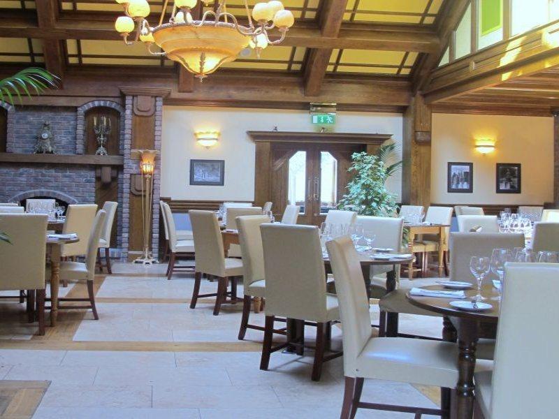 Treacys Oakwood Hotel, Шеннон Екстер'єр фото